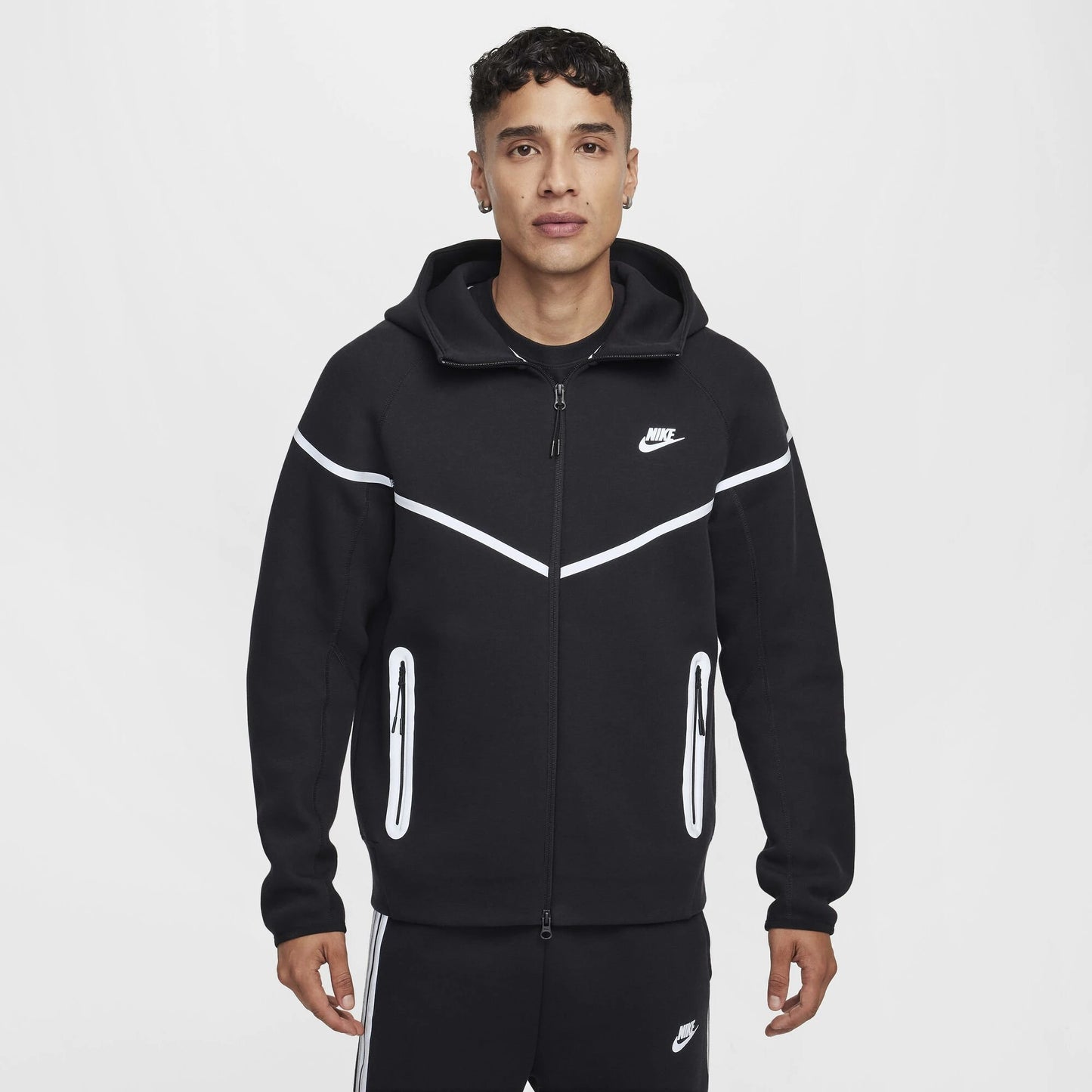 CONJUNTO NIKE TECH NEGRO
