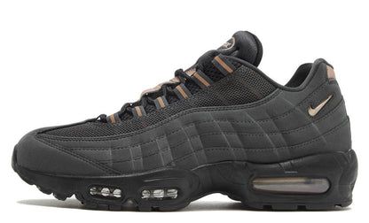 SYNA WORLD X AIR MAX 95