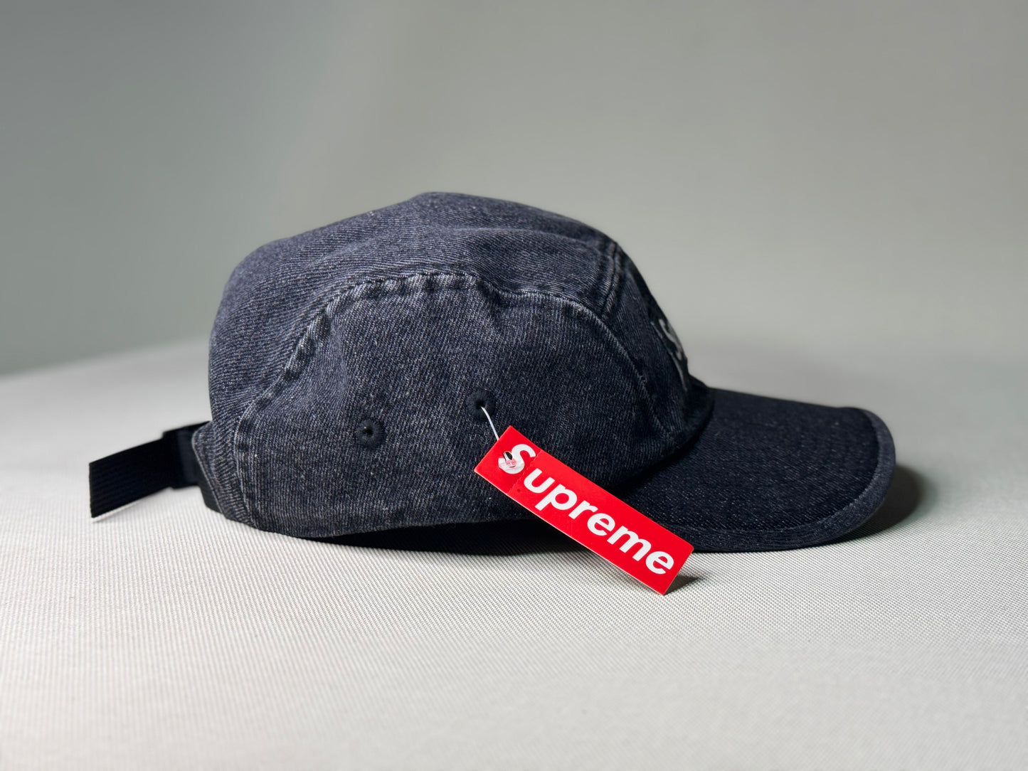 SUPREME PANEL CAP