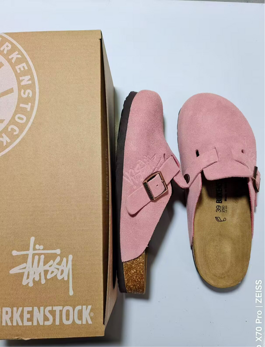 BIRKENSTOCK X STUSSY